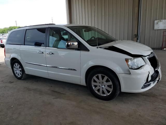 2012 Chrysler Town & Country Touring L