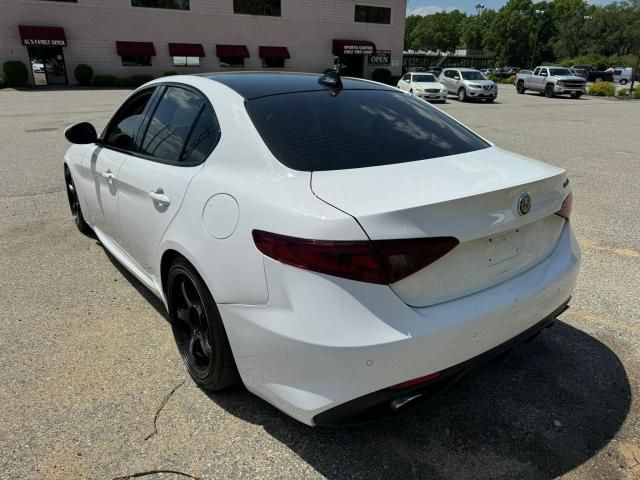 2018 Alfa Romeo Giulia TI Q4