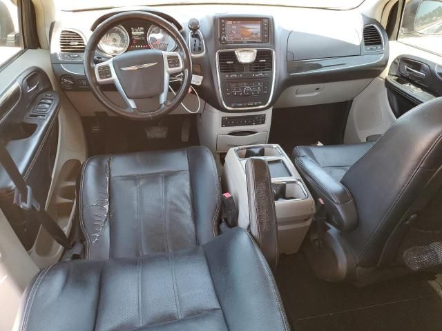 2012 Chrysler Town & Country Touring L