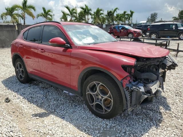 2018 Alfa Romeo Stelvio Sport