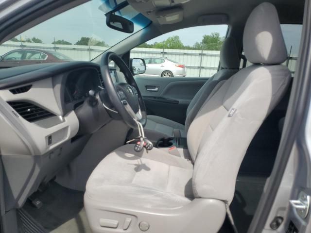 2015 Toyota Sienna LE