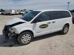 Salvage cars for sale from Copart Indianapolis, IN: 2019 Dodge Grand Caravan SE