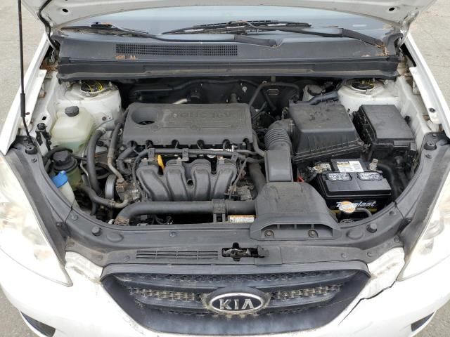 2009 KIA Rondo Base