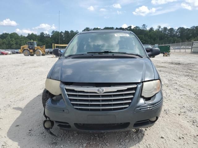 2006 Chrysler Town & Country Limited