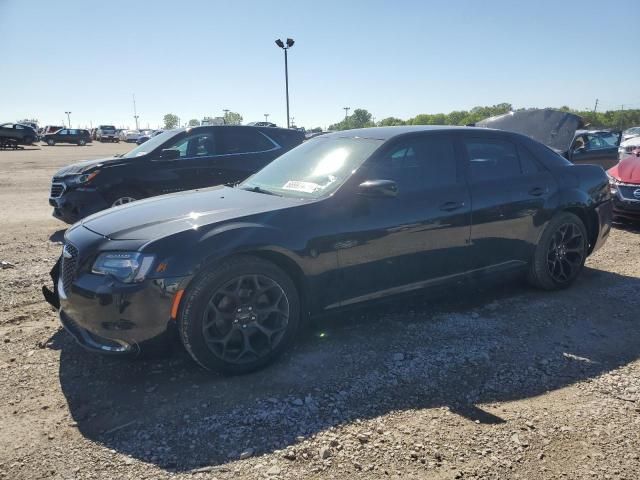 2019 Chrysler 300 Touring