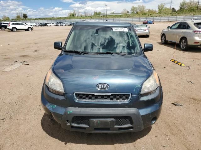 2011 KIA Soul +