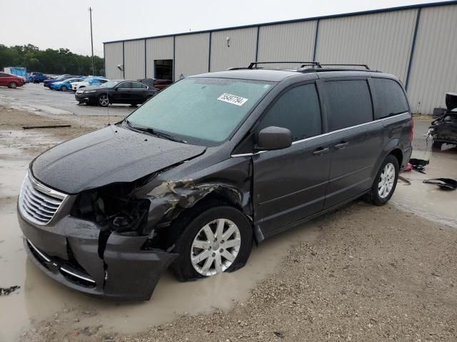 2016 Chrysler Town & Country LX