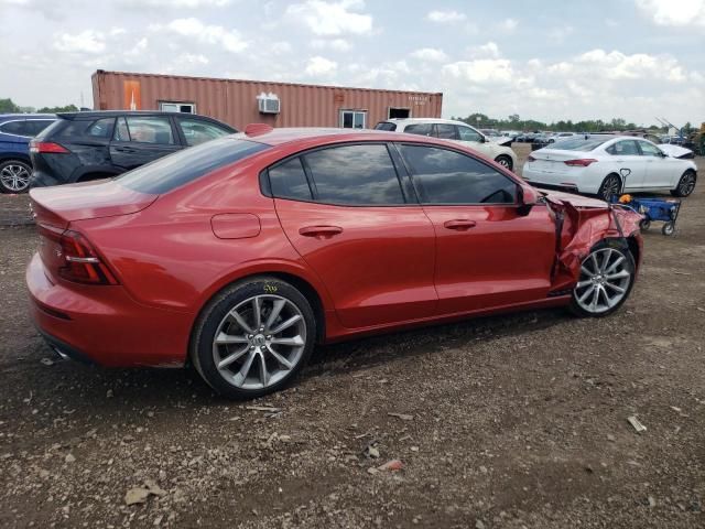 2021 Volvo S60 T5 Momentum