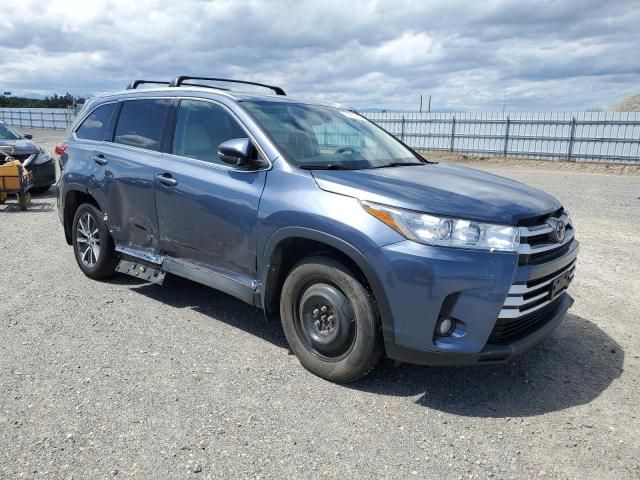 2019 Toyota Highlander SE