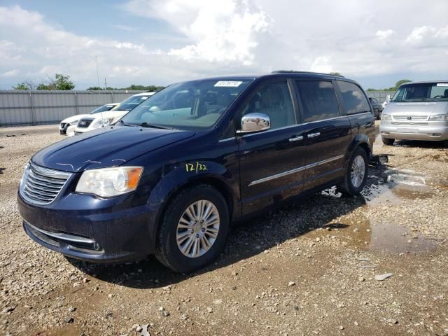 2014 Chrysler Town & Country Touring L