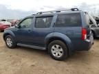 2005 Nissan Pathfinder LE