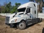 2019 Freightliner Cascadia 126