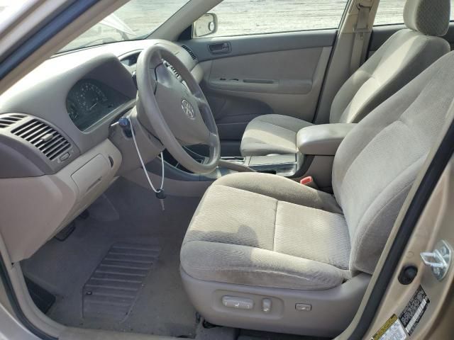 2004 Toyota Camry LE