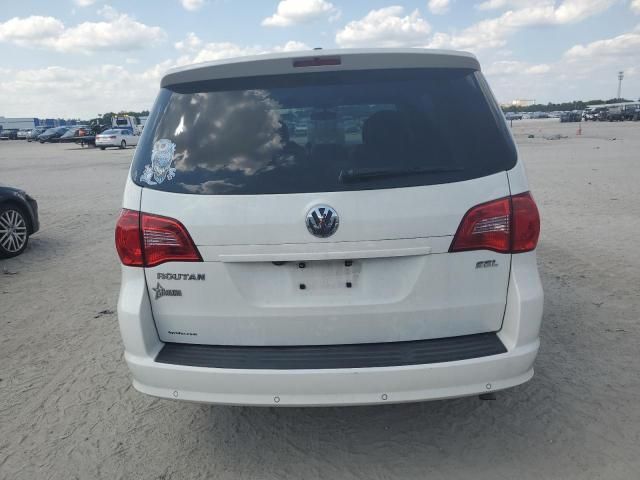 2012 Volkswagen Routan SEL Premium