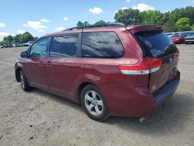 2011 Toyota Sienna LE