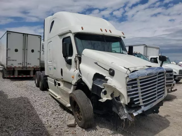 2015 Freightliner Cascadia 125