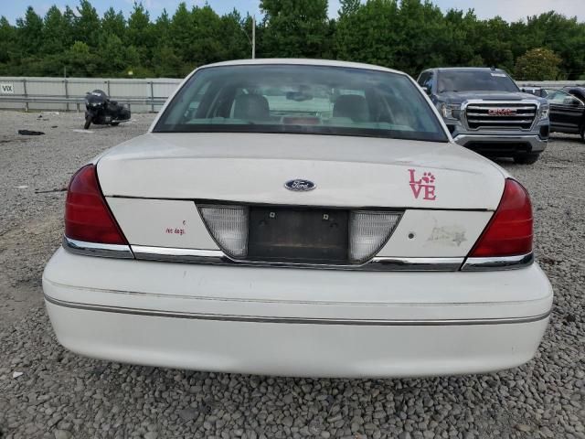 2004 Ford Crown Victoria LX