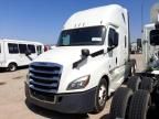 2020 Freightliner Cascadia 126