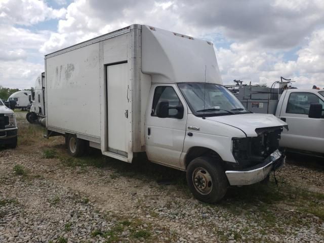 2021 Ford Econoline E350 Super Duty Cutaway Van