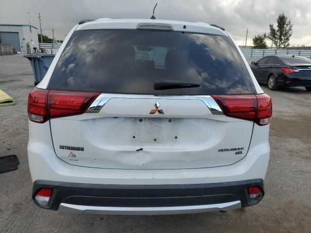 2016 Mitsubishi Outlander SE