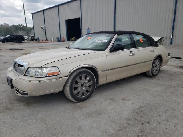 2003 Lincoln Town Car Cartier