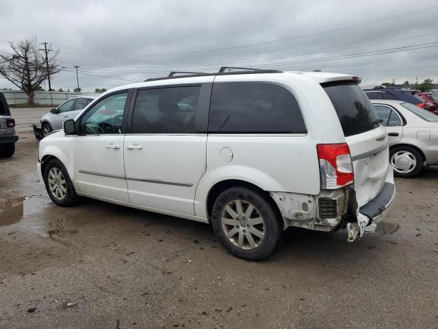 2016 Chrysler Town & Country Touring