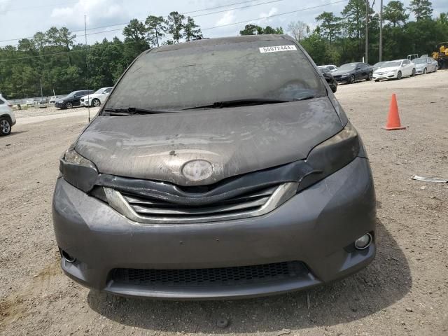 2014 Toyota Sienna XLE