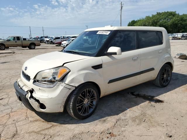 2010 KIA Soul +