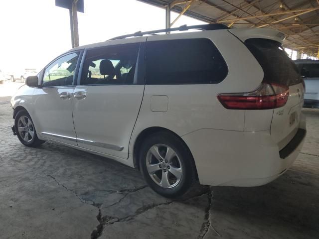 2016 Toyota Sienna LE