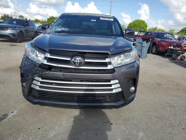 2019 Toyota Highlander LE