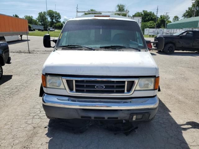 2007 Ford Econoline E350 Super Duty Cutaway Van