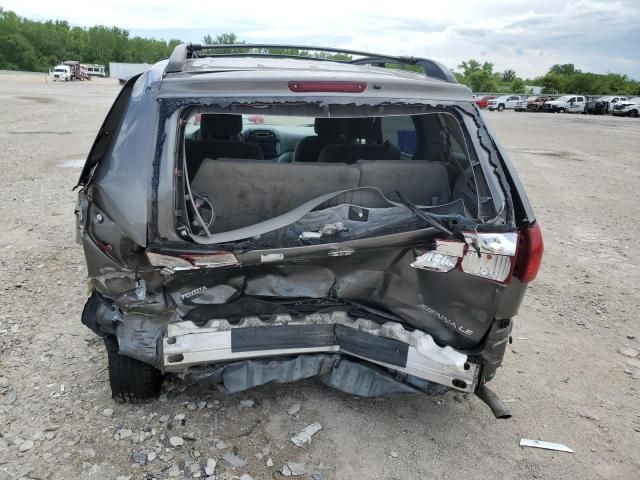 2004 Toyota Sienna CE