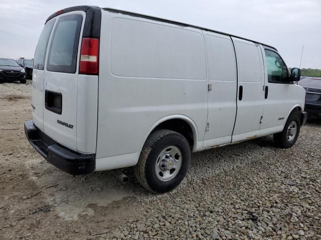 2004 Chevrolet Express G2500