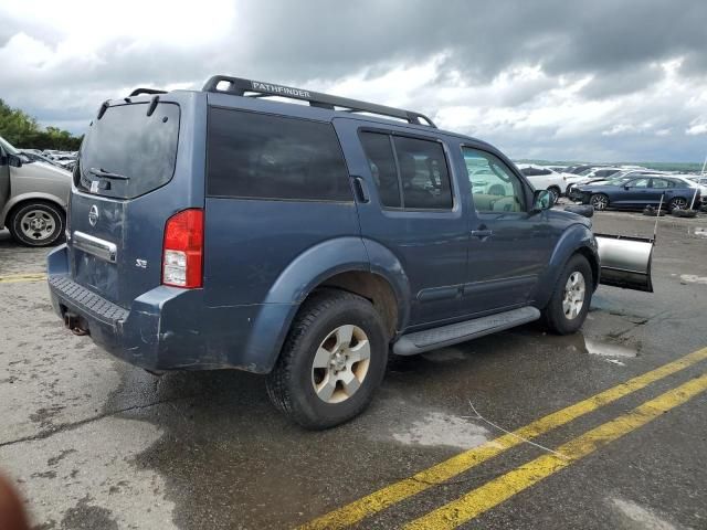 2006 Nissan Pathfinder LE