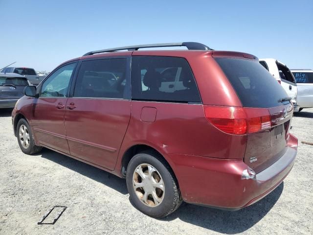 2004 Toyota Sienna CE