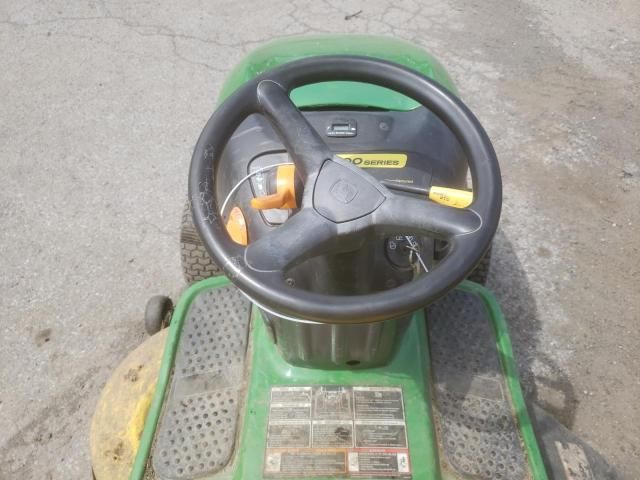 2015 John Deere Lawnmower