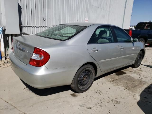 2004 Toyota Camry LE