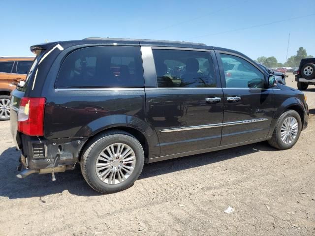 2016 Chrysler Town & Country Touring L