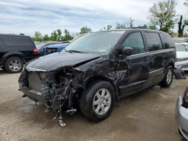 2010 Chrysler Town & Country Touring Plus