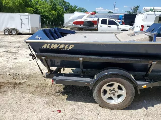 2009 Alweld Boat With Trailer