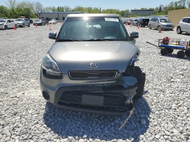 2013 KIA Soul +