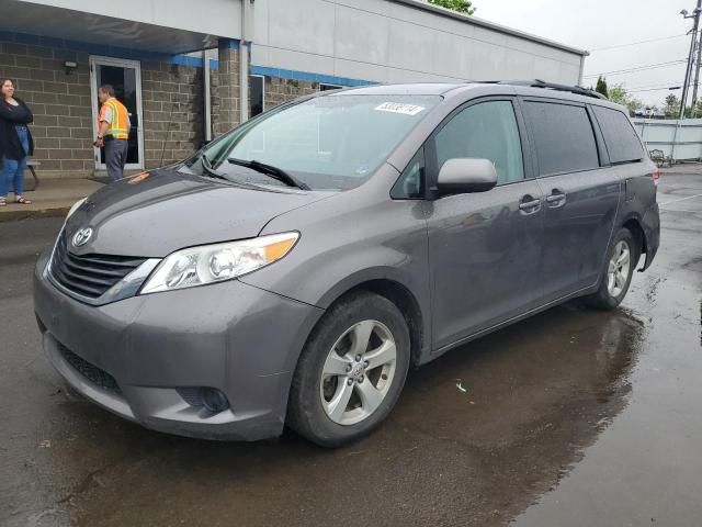 2012 Toyota Sienna LE