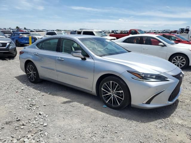 2022 Lexus ES 300H Base