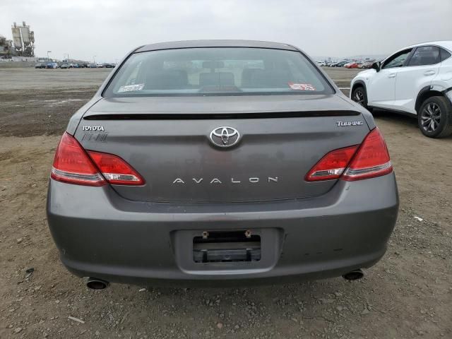 2005 Toyota Avalon XL