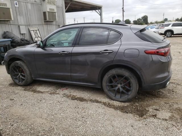 2018 Alfa Romeo Stelvio Sport