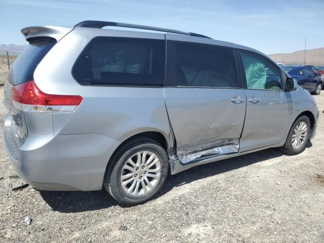 2013 Toyota Sienna XLE