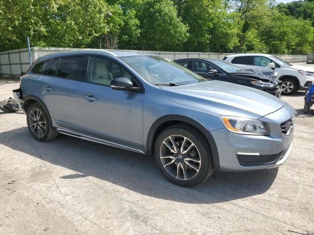 2017 Volvo V60 Cross Country Premier