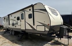 Camiones dañados por granizo a la venta en subasta: 2017 Keystone Travel Trailer