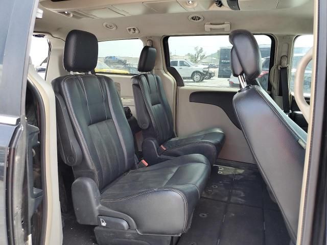 2015 Chrysler Town & Country Touring