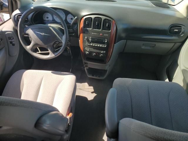 2007 Chrysler Town & Country LX